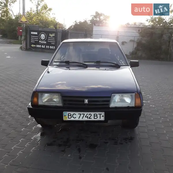 2002 vaz 21093