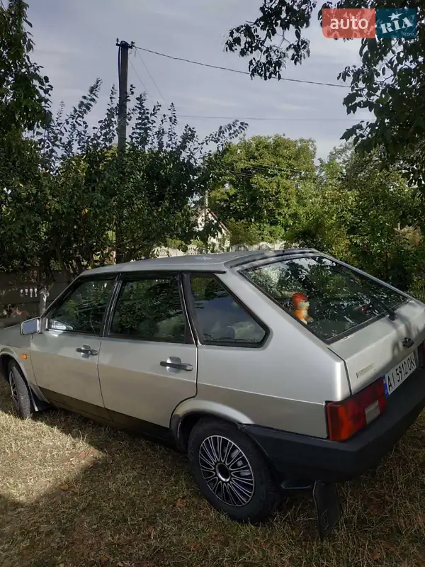 2002 vaz 21093