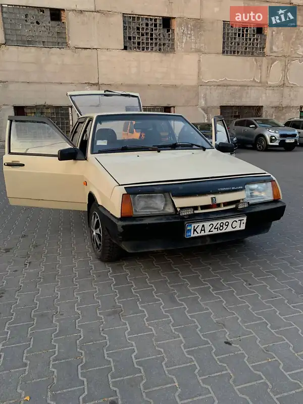 1989 vaz 21093
