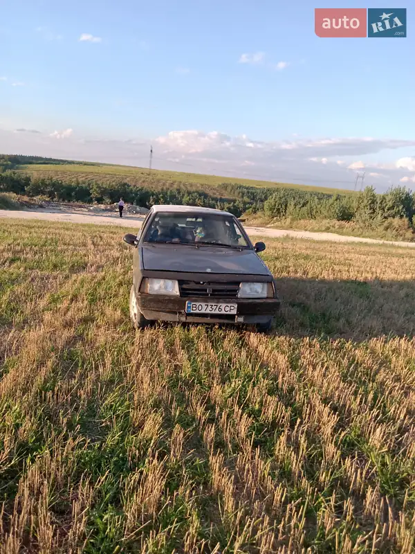 1990 vaz 21093
