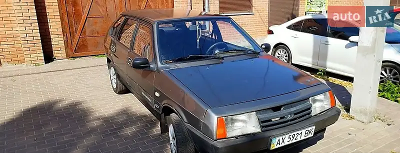 1990 vaz 21093