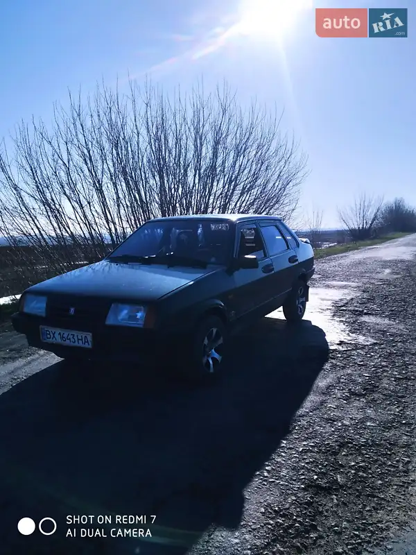 2001 vaz 21099