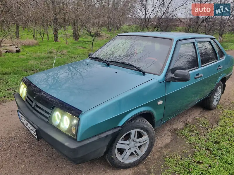 1999 vaz 21099