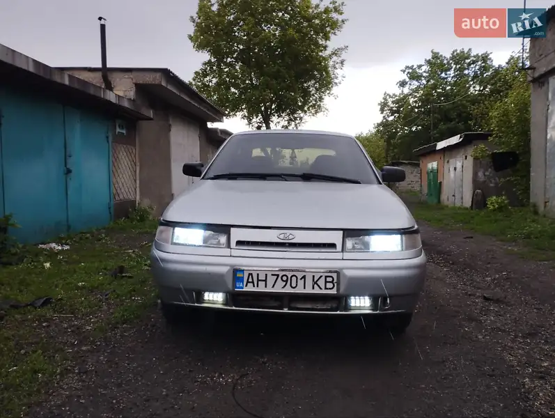 2002 vaz 21102