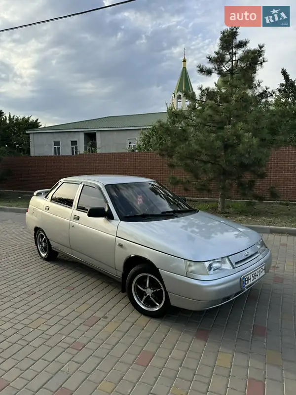 2003 vaz 21102