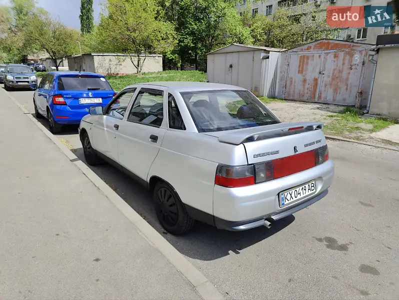 2002 vaz 21103