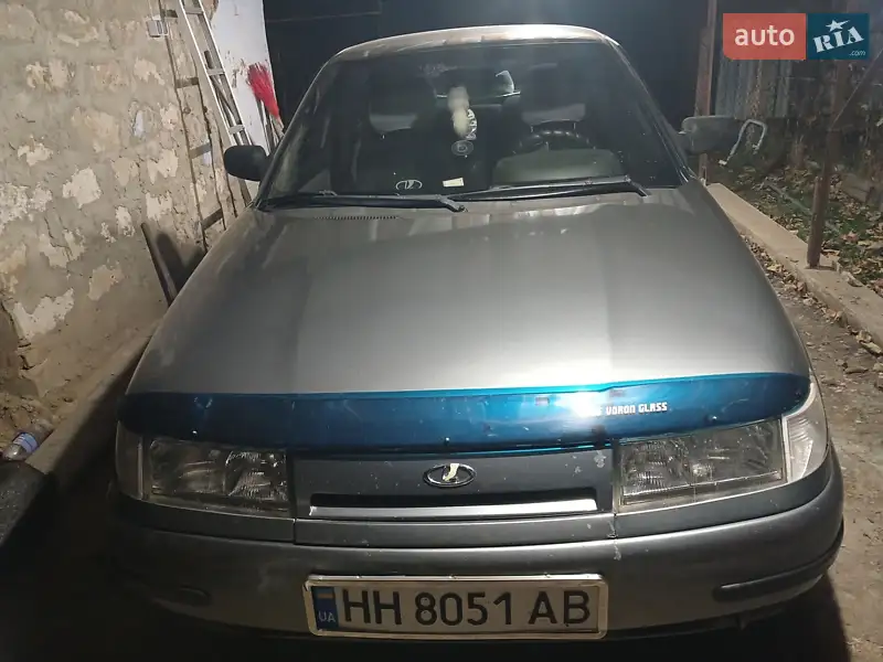 2005 vaz 21104
