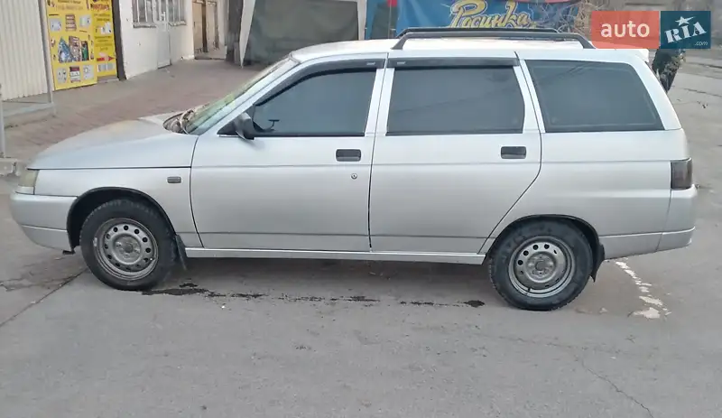2002 vaz 21113