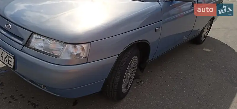 2002 vaz 21113