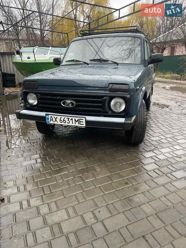 2016 lada 212140