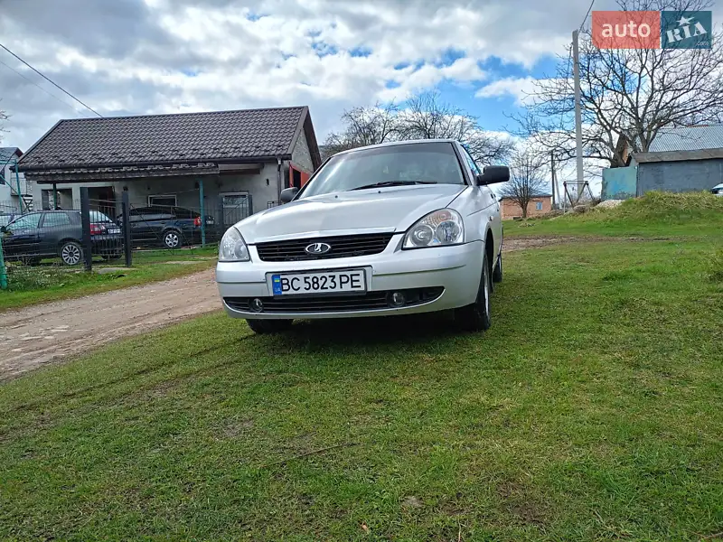 2008 vaz 217030