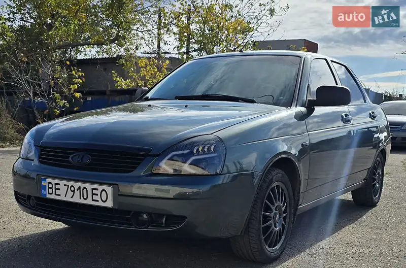 2011 vaz 217030