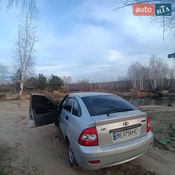 2008 vaz 21723