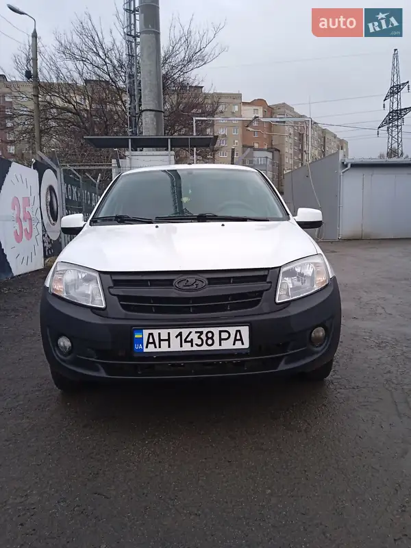 2013 lada 219010