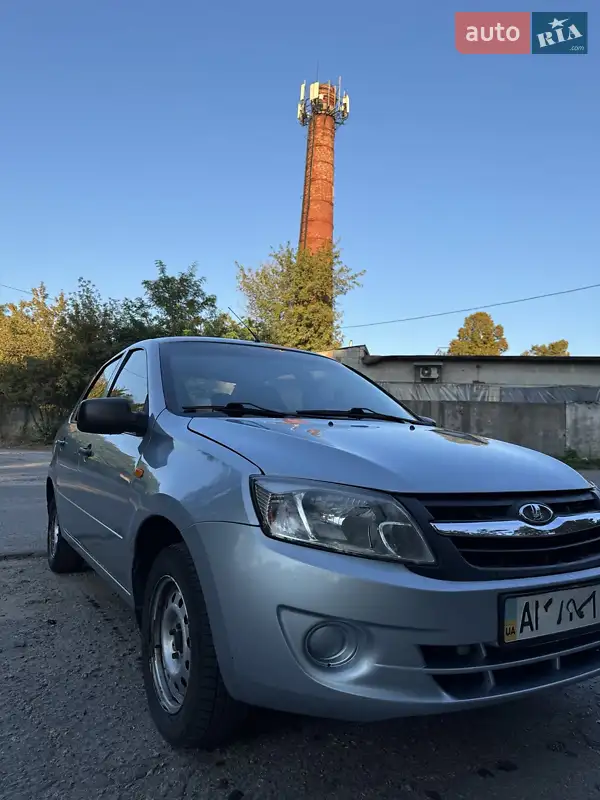 2013 lada 219010