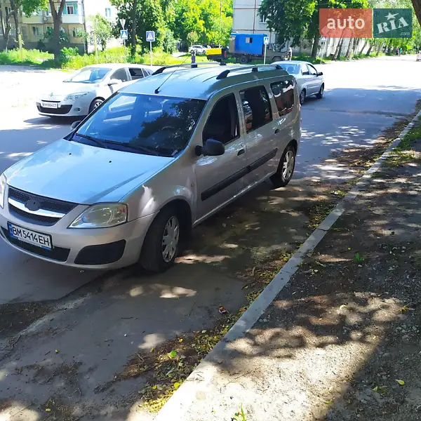 2013 lada largus