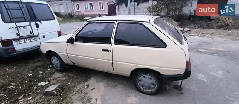 1993 zaz 1102