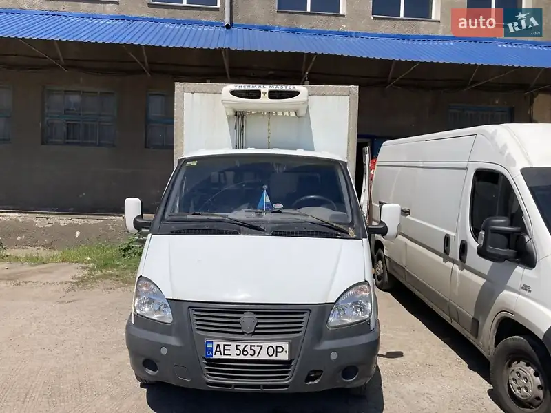 2004 gaz 33021-212
