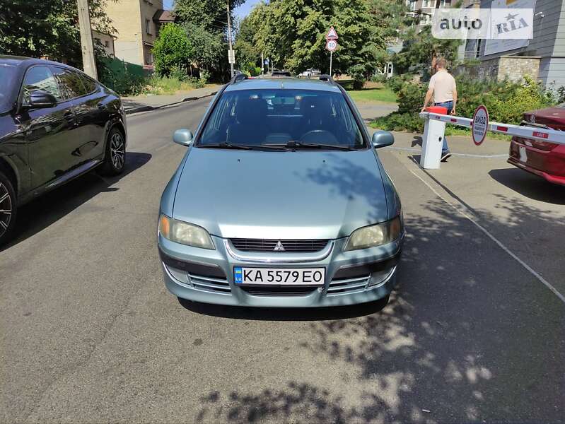 2004 mitsubishi space-star