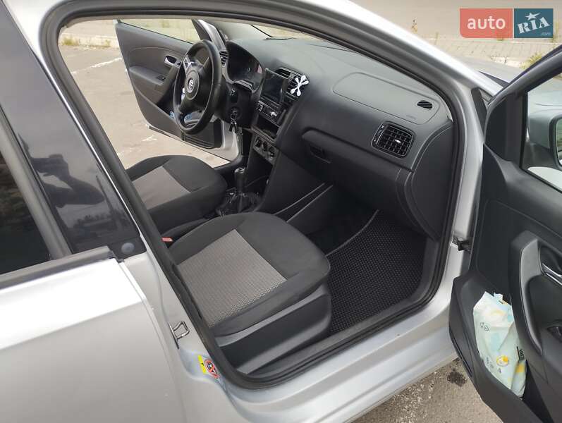 2011 volkswagen polo