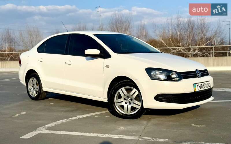 2011 volkswagen polo