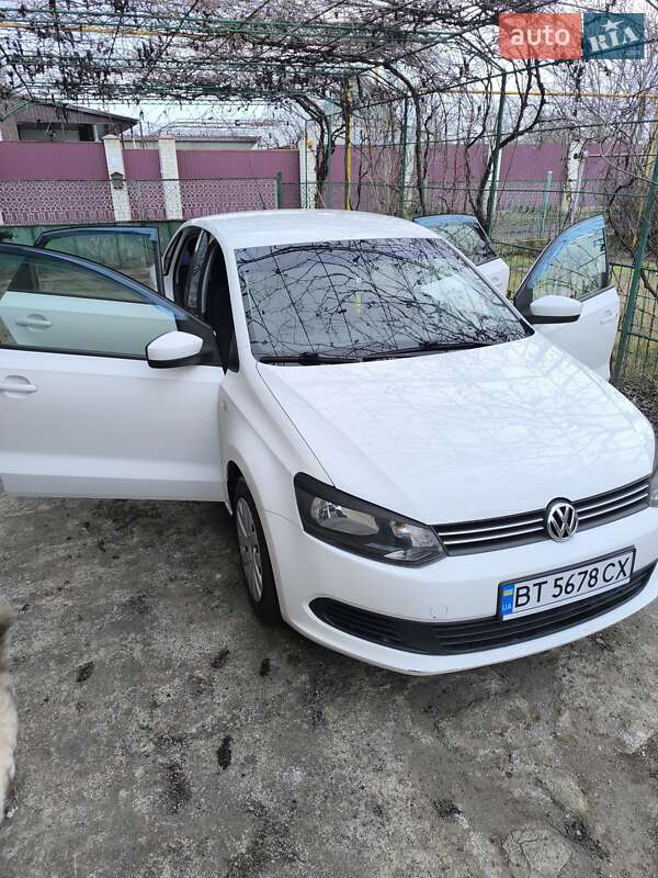 2012 volkswagen polo