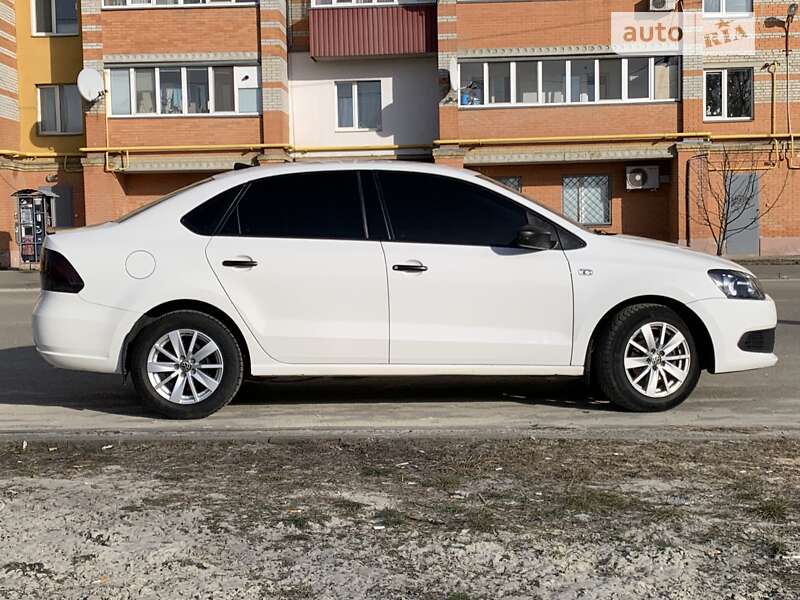 2012 volkswagen polo
