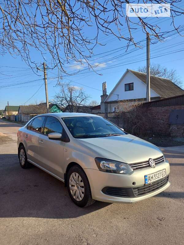 2012 volkswagen polo