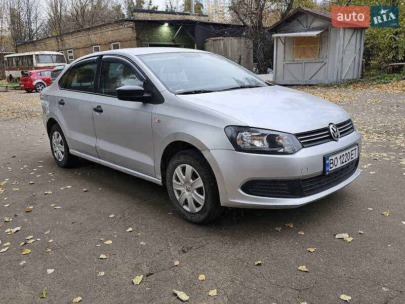 2012 volkswagen polo