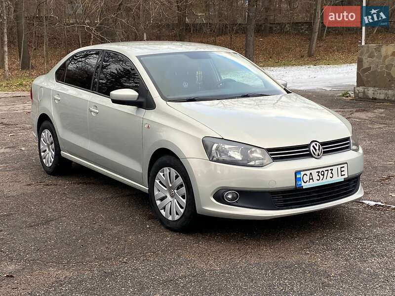 2012 volkswagen polo