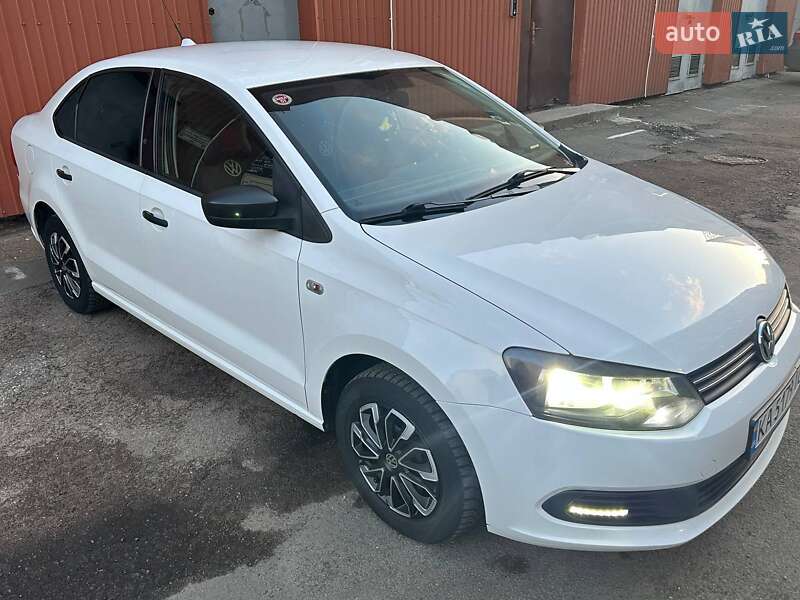 2012 volkswagen polo