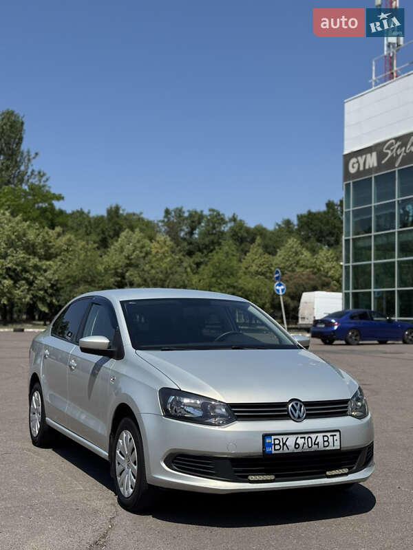 2013 volkswagen polo