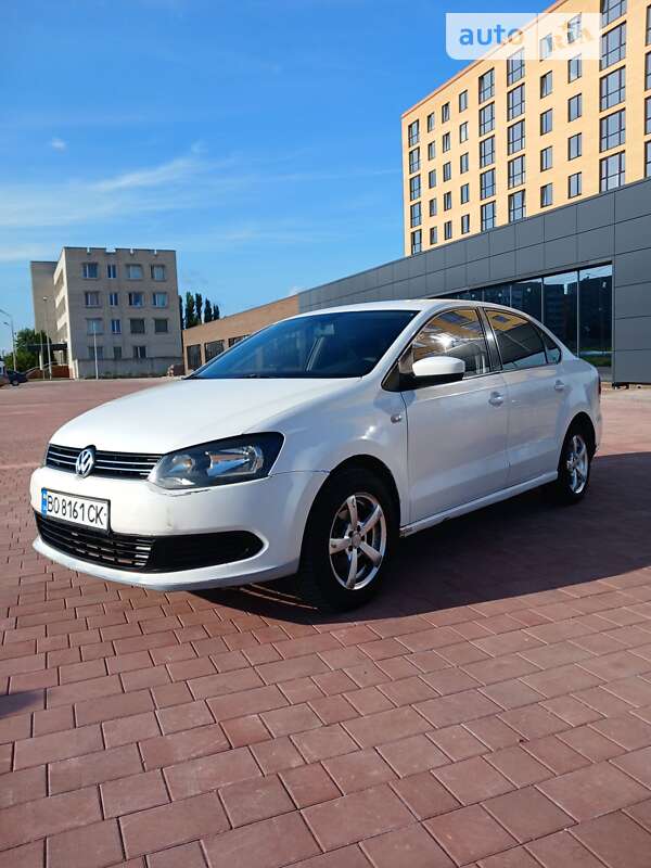 2012 volkswagen polo