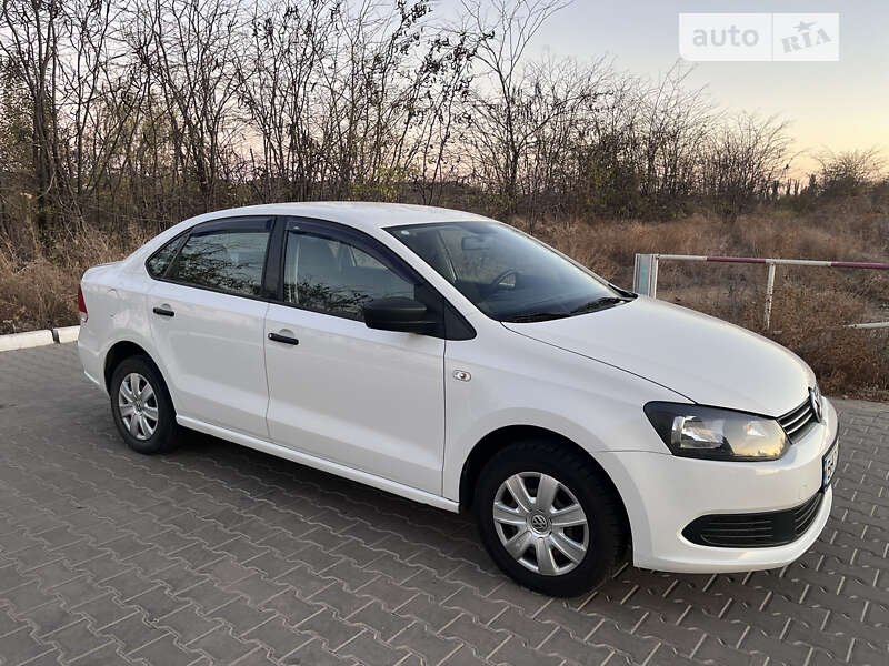 2013 volkswagen polo
