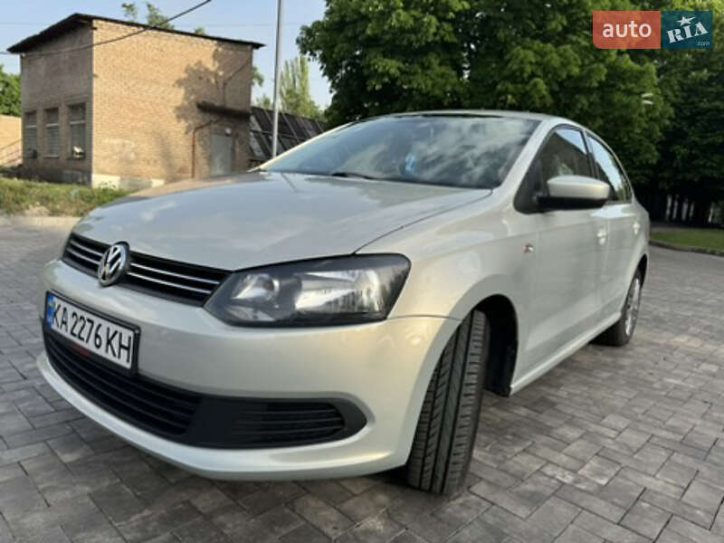 2013 volkswagen polo