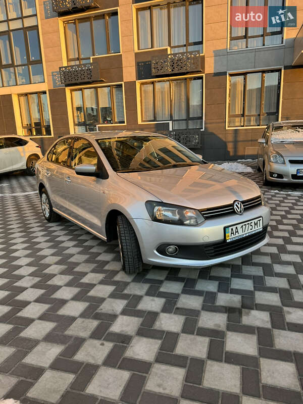 2013 volkswagen polo