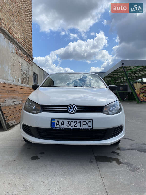 2013 volkswagen polo