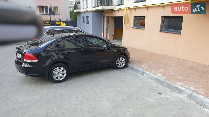 2013 volkswagen polo