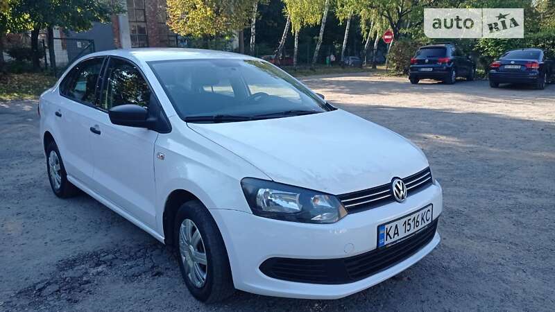 2013 volkswagen polo