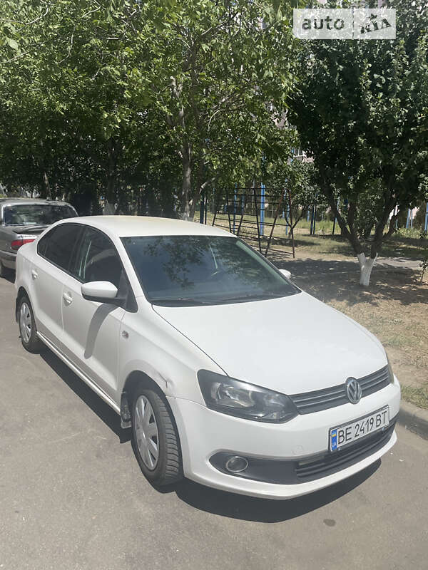 2013 volkswagen polo