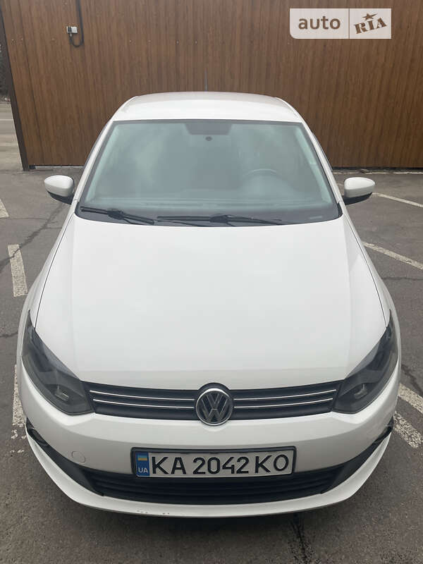 2013 volkswagen polo