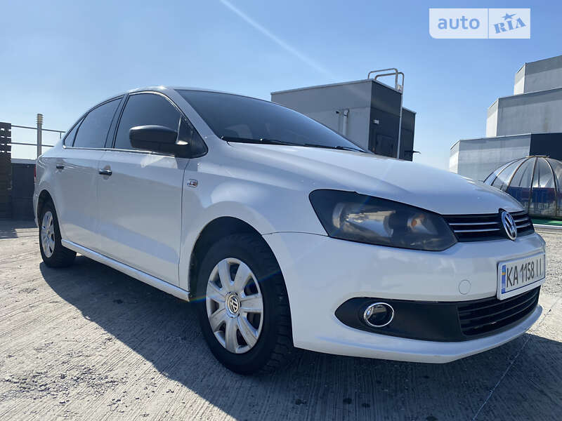 2013 volkswagen polo