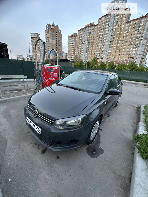 2013 volkswagen polo