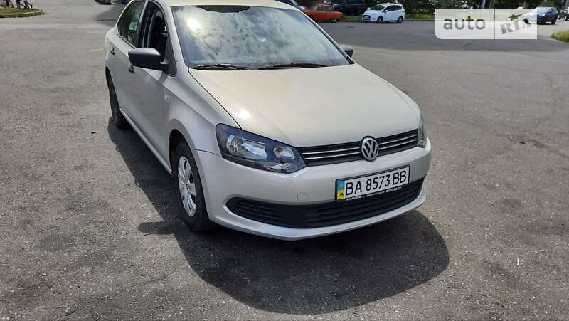 2013 volkswagen polo