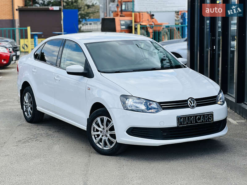2013 volkswagen polo