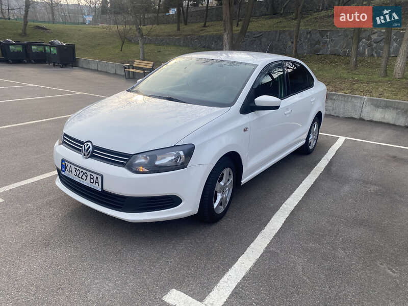 2013 volkswagen polo