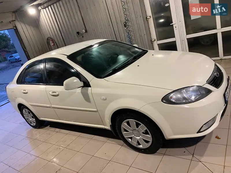 2013 daewoo gentra