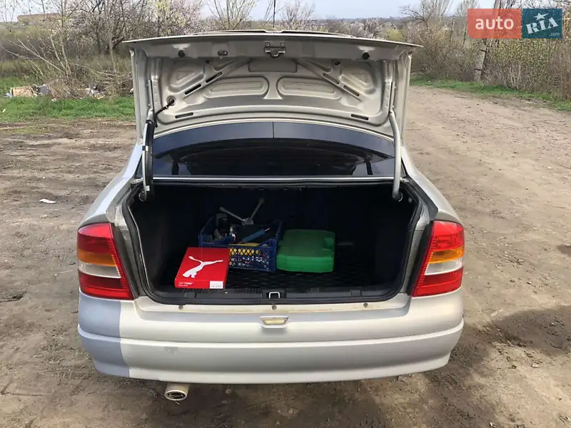 2008 opel astra