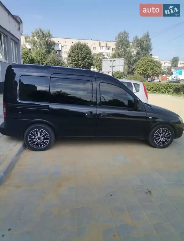 2008 opel combo