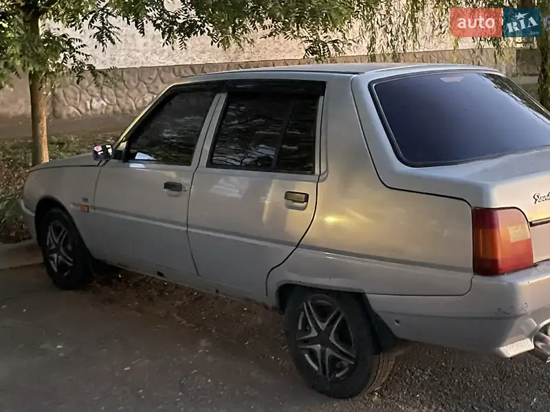 2004 zaz 110307